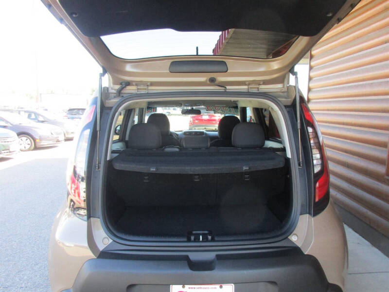 2015 Kia Soul +