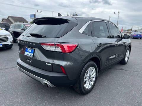 2020 Ford Escape SE