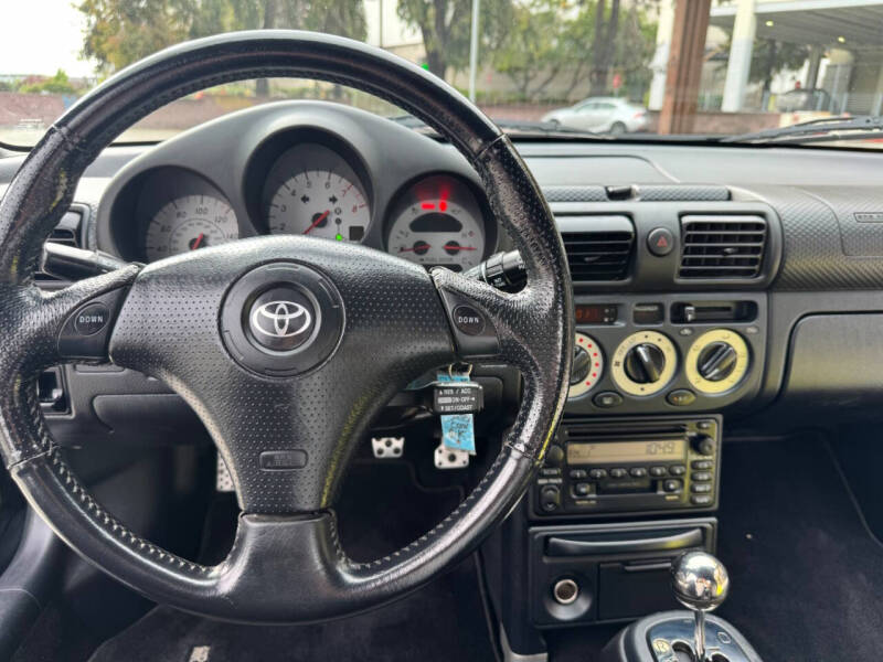 2002 Toyota MR2 Spyder