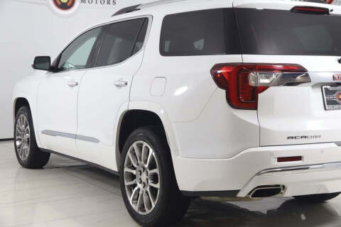 2023 GMC Acadia Denali
