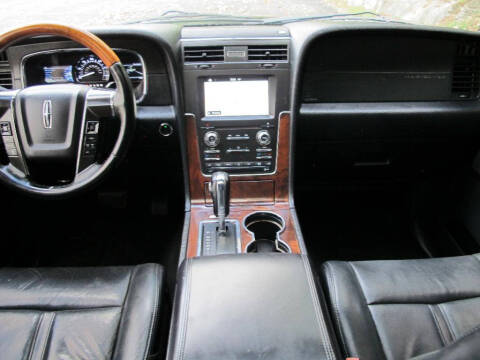 2016 Lincoln Navigator L Select