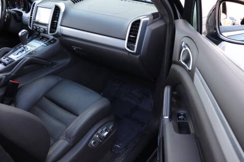 2015 Porsche Cayenne Turbo