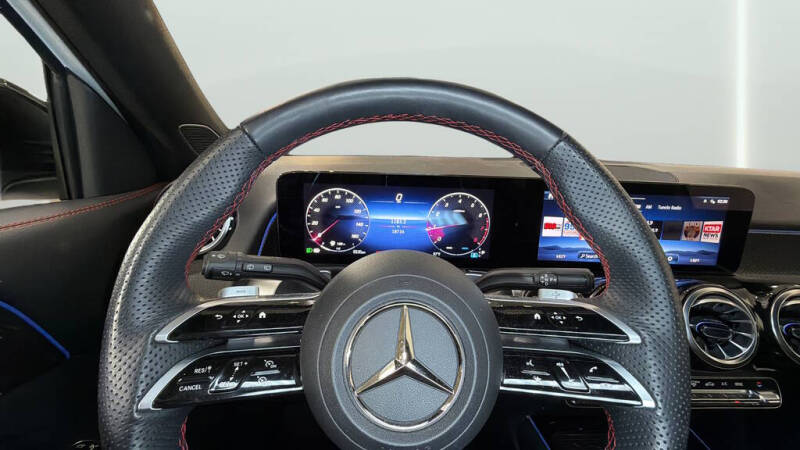 2025 Mercedes-Benz GLB GLB 250
