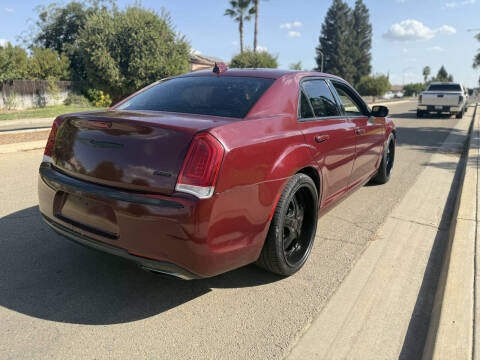 2015 Chrysler 300 Limited