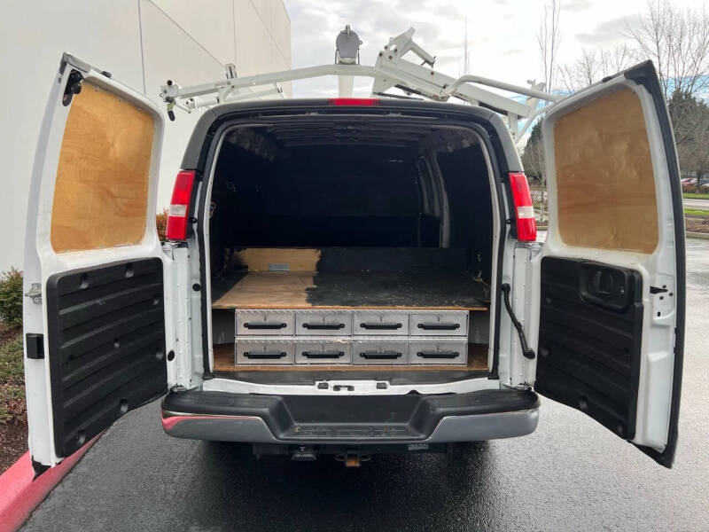 2022 Chevrolet Express 3500