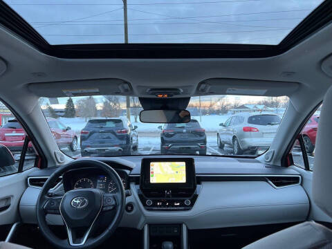 2024 Toyota Corolla Cross LE