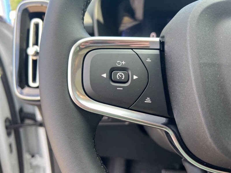 2026 Volvo XC40 B5 Core