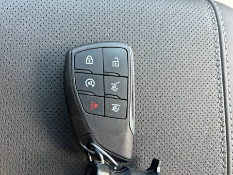 2025 GMC Yukon Elevation