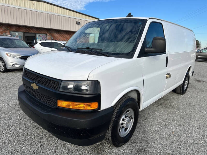 2022 Chevrolet Express 2500