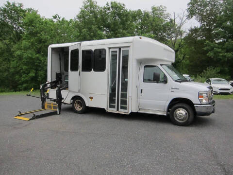 2015 Ford E-Series E-350 SD