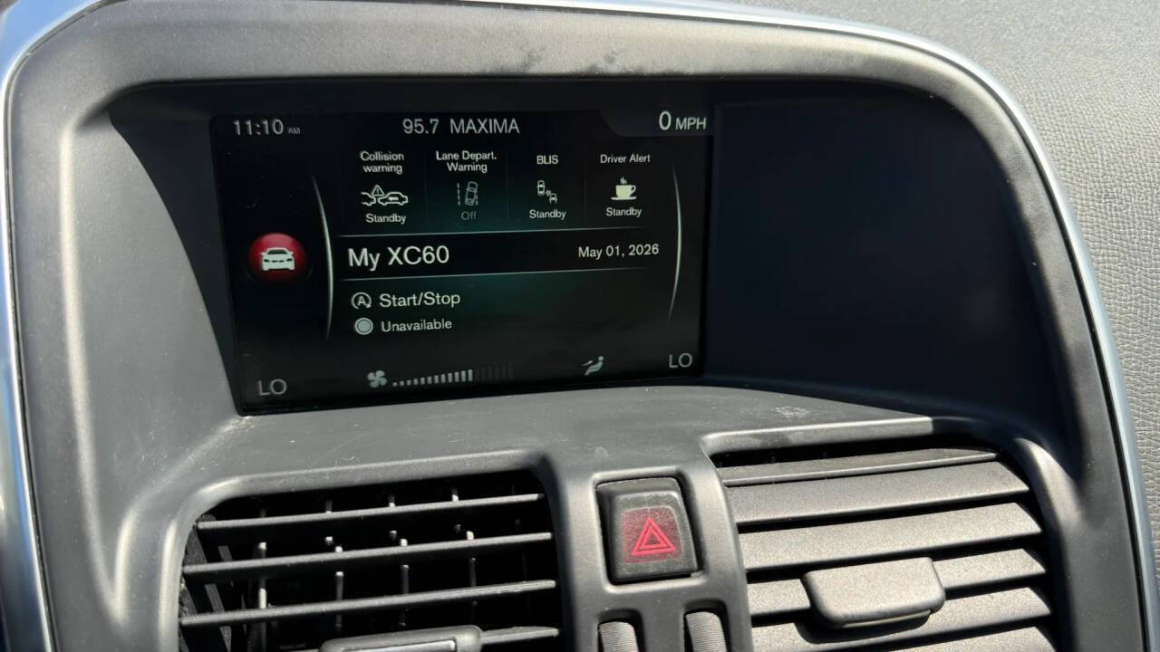 Gray 2015 Volvo XC60 T5 Drive-E Platinum T5 Drive-E Platinum 4dr SUV (midyear release) 20