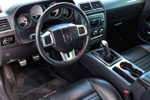 2013 Dodge Challenger R/T Plus