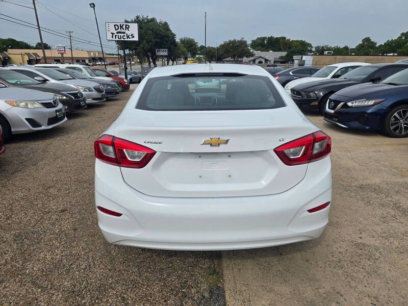 2017 Chevrolet Cruze LT Auto