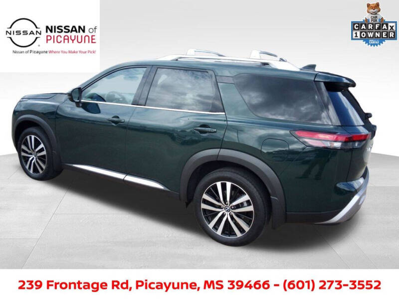 2024 Nissan Pathfinder Platinum