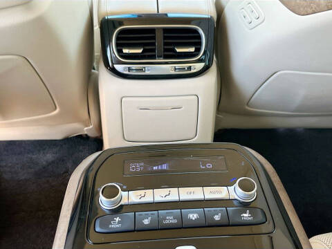 2020 Genesis G90