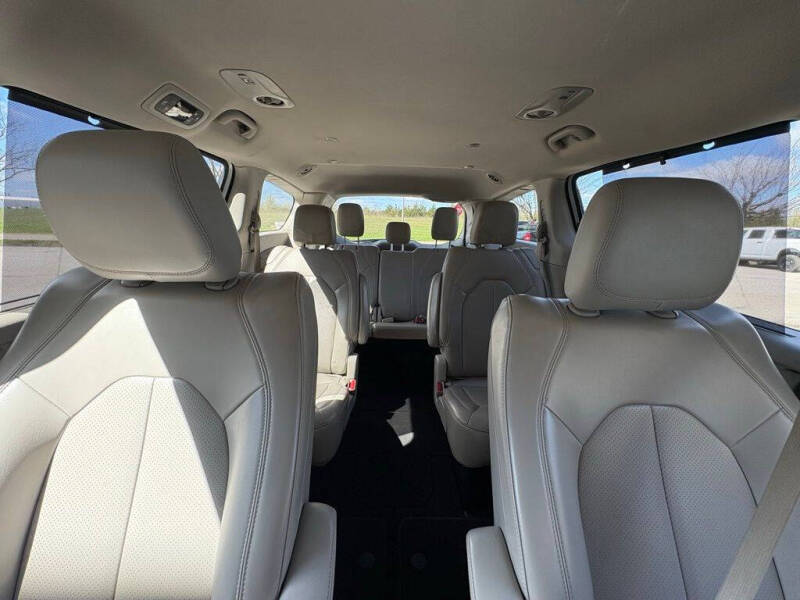 2021 Chrysler Voyager LXi