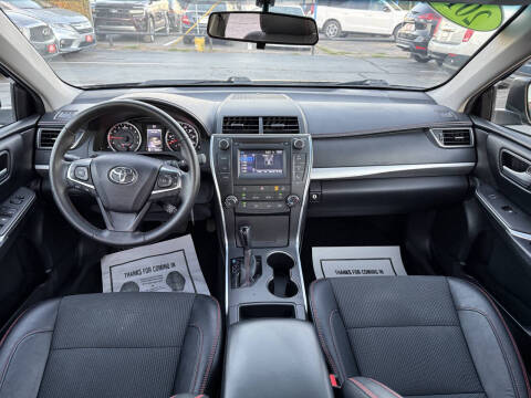 2016 Toyota Camry SE