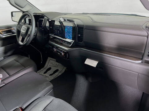 2026 GMC Sierra 1500 Elevation Standard
