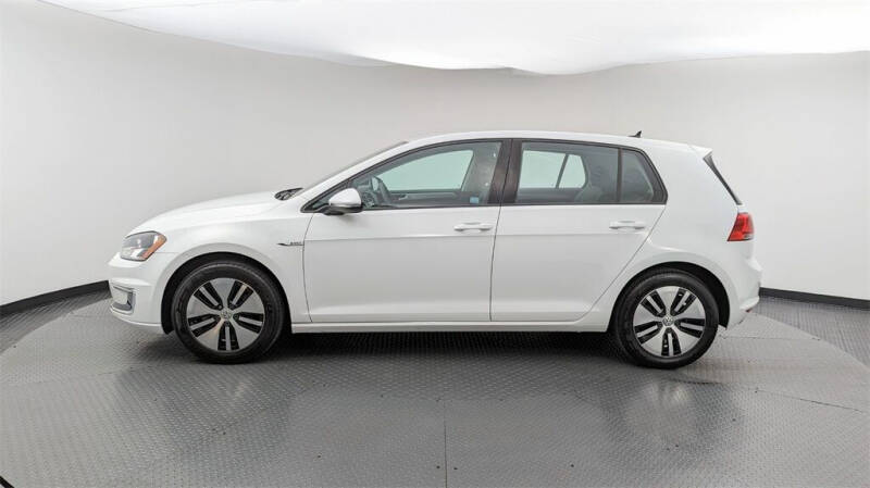 2016 Volkswagen e-Golf SE