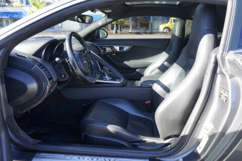 2017 Jaguar F-TYPE Premium