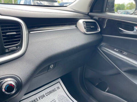 2017 Kia Sorento LX