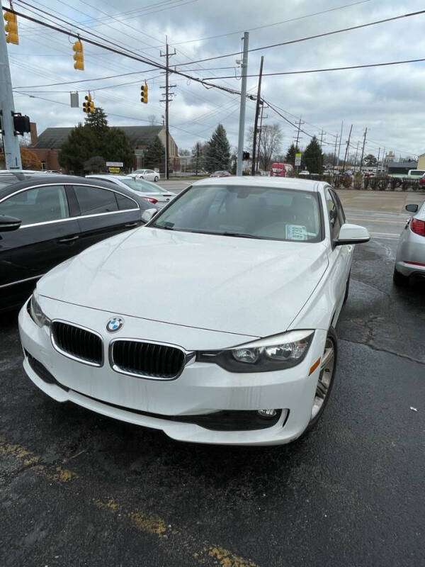 2014 BMW 3 Series 320i photo 3