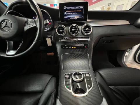 2017 Mercedes-Benz GLC GLC 300