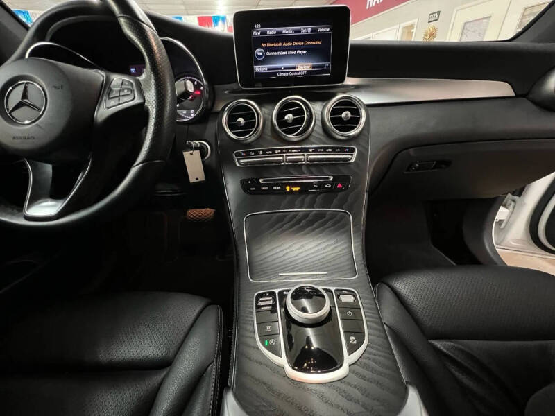 2017 Mercedes-Benz GLC GLC 300