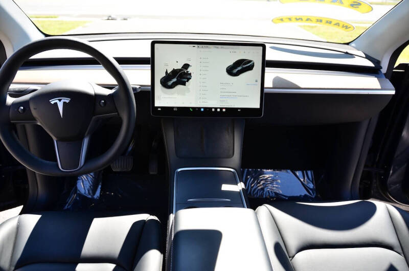 2024 Tesla Model Y Long Range