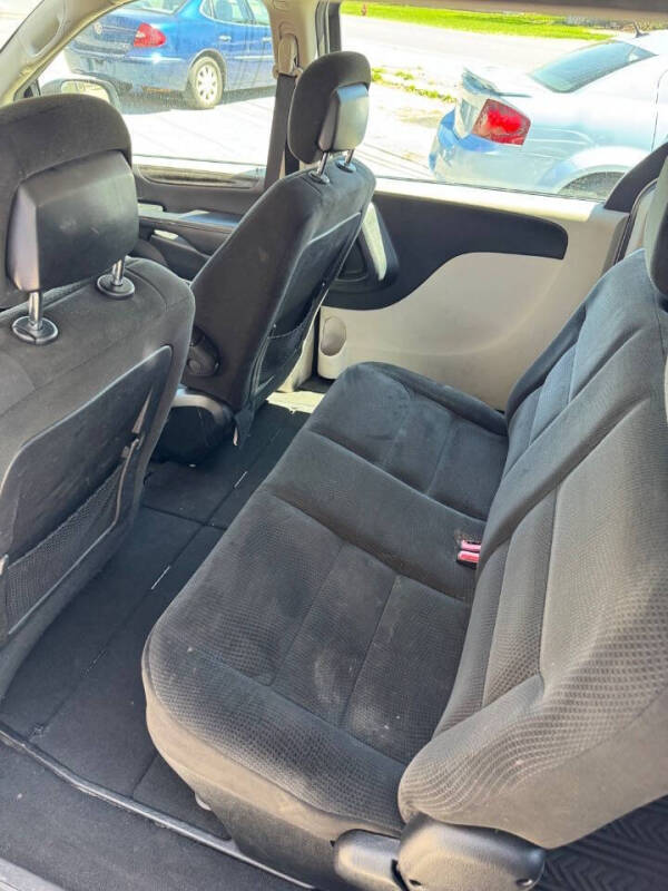 2016 Dodge Grand Caravan American Value Package