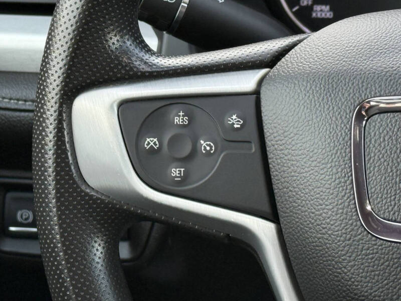 2022 GMC Acadia SLE