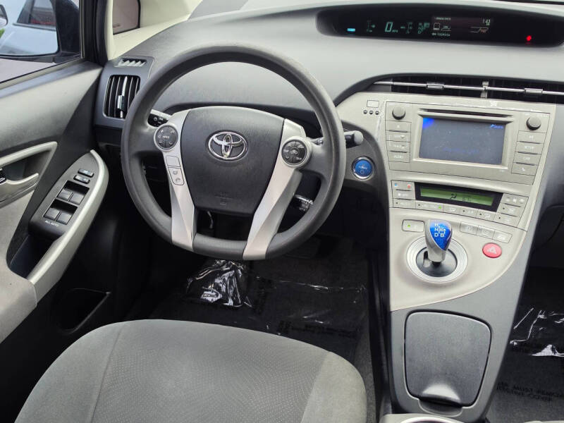 2012 Toyota Prius Two