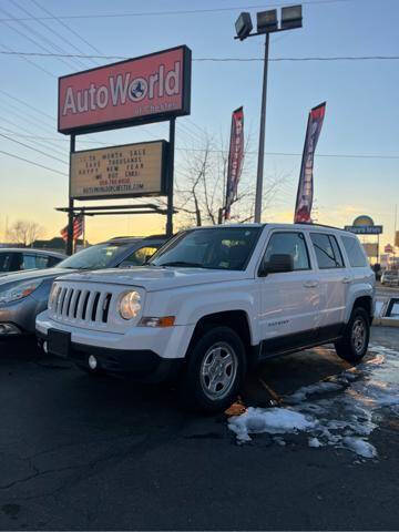 2013 Jeep Patriot for sale at AUTOWORLD in Chester VA