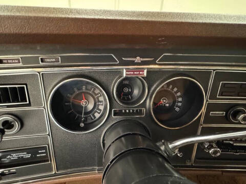 1972 Ford Thunderbird