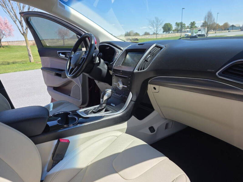 2018 Ford Edge Titanium