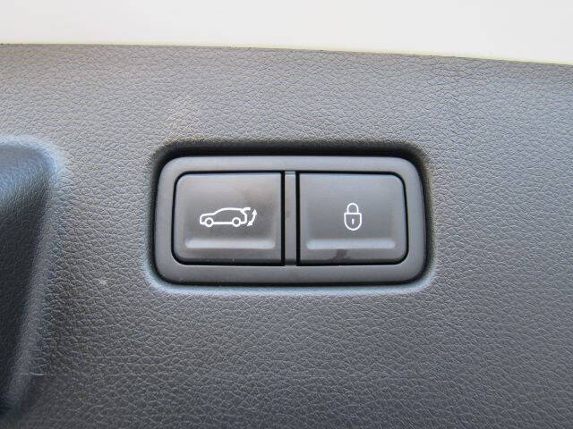 2024 Genesis GV60 Standard