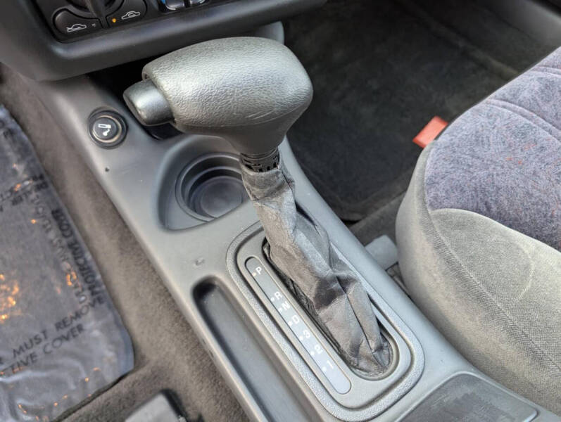 2000 Chevrolet Monte Carlo LS