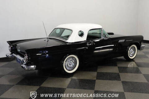 1957 Ford Thunderbird