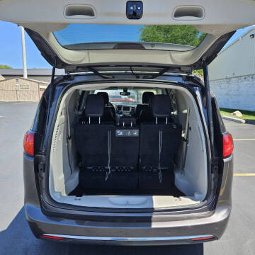 2018 Chrysler Pacifica Touring L