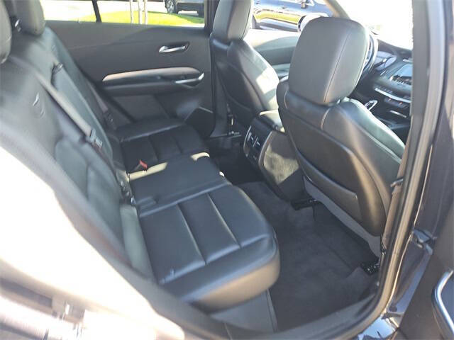 2023 Cadillac XT4 Premium Luxury