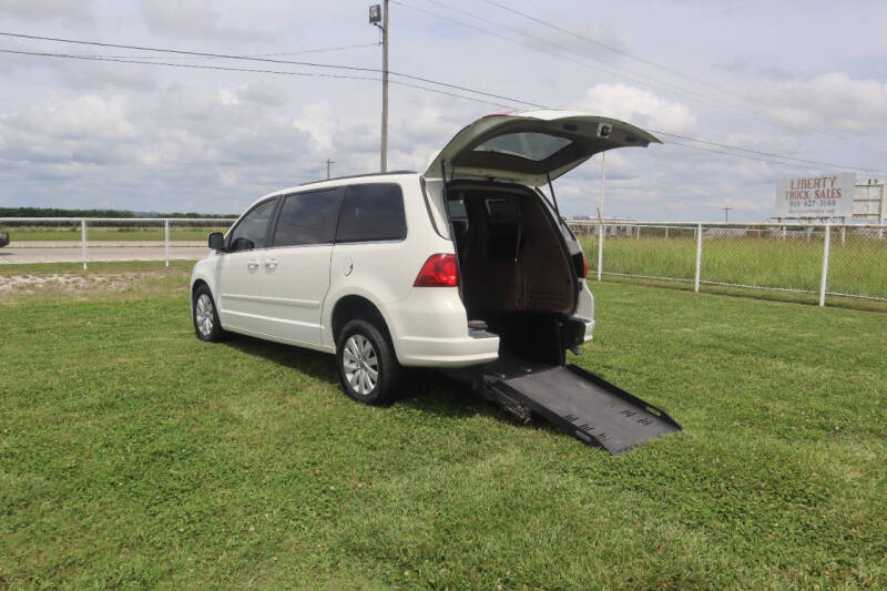 2012 Volkswagen Routan SEL