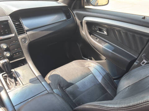 2013 Ford Taurus SEL