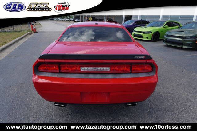 2010 Dodge Challenger SRT8