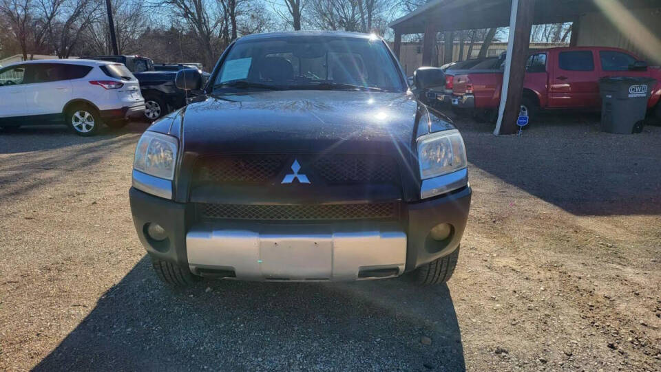 2006 Mitsubishi Raider for sale at AUTHE VENTURES AUTO in Red Oak, TX