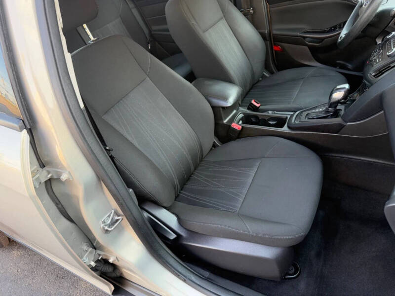 2015 Ford Focus SE
