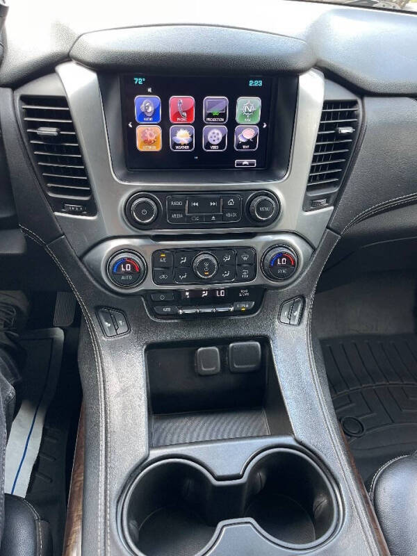 2017 Chevrolet Suburban LT