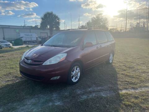 2006 Toyota Sienna for sale at DAVINA AUTO SALES in Longwood FL