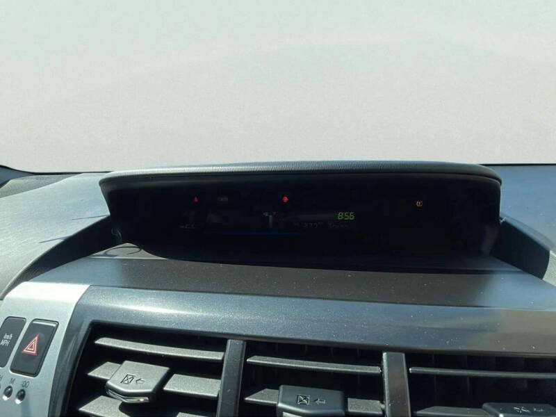 2012 Toyota Prius v Two