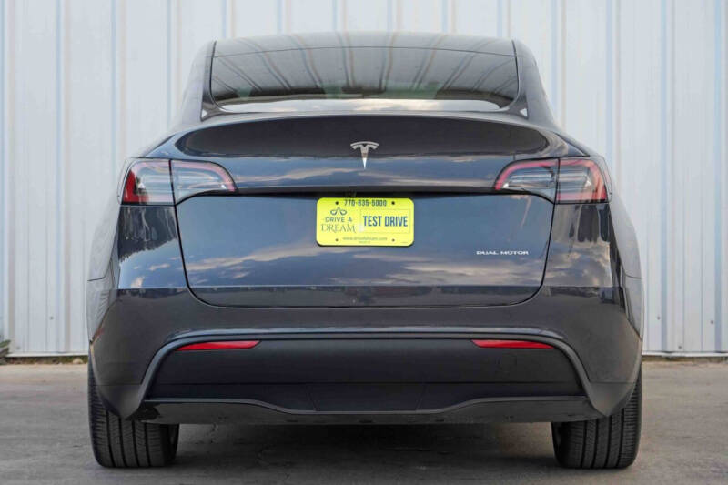 2024 Tesla Model Y Long Range