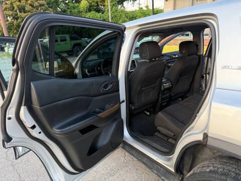 2017 GMC Acadia SLE-1